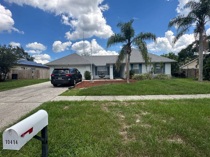 residential roof replacement by Hloska Roofing in Riverview