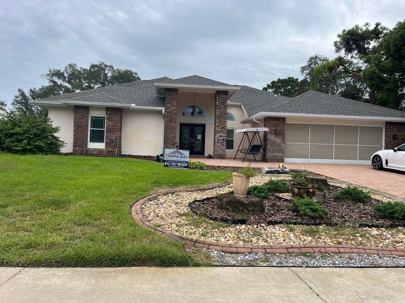 completed roofing project in Hudson FL