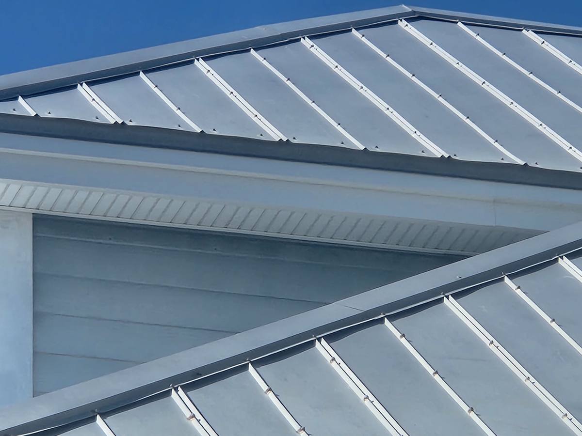 roof replacement in Englewood, Florida