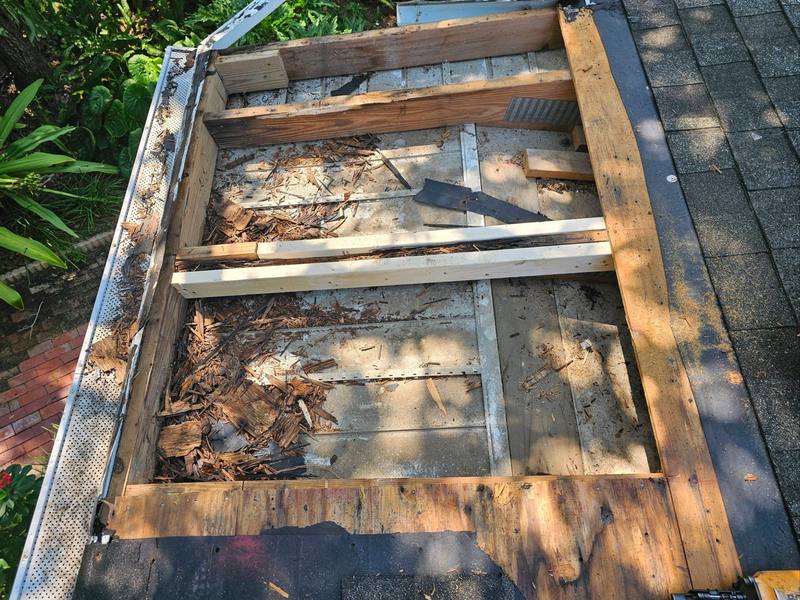 roof replacement in Tarpon Springs, Florida