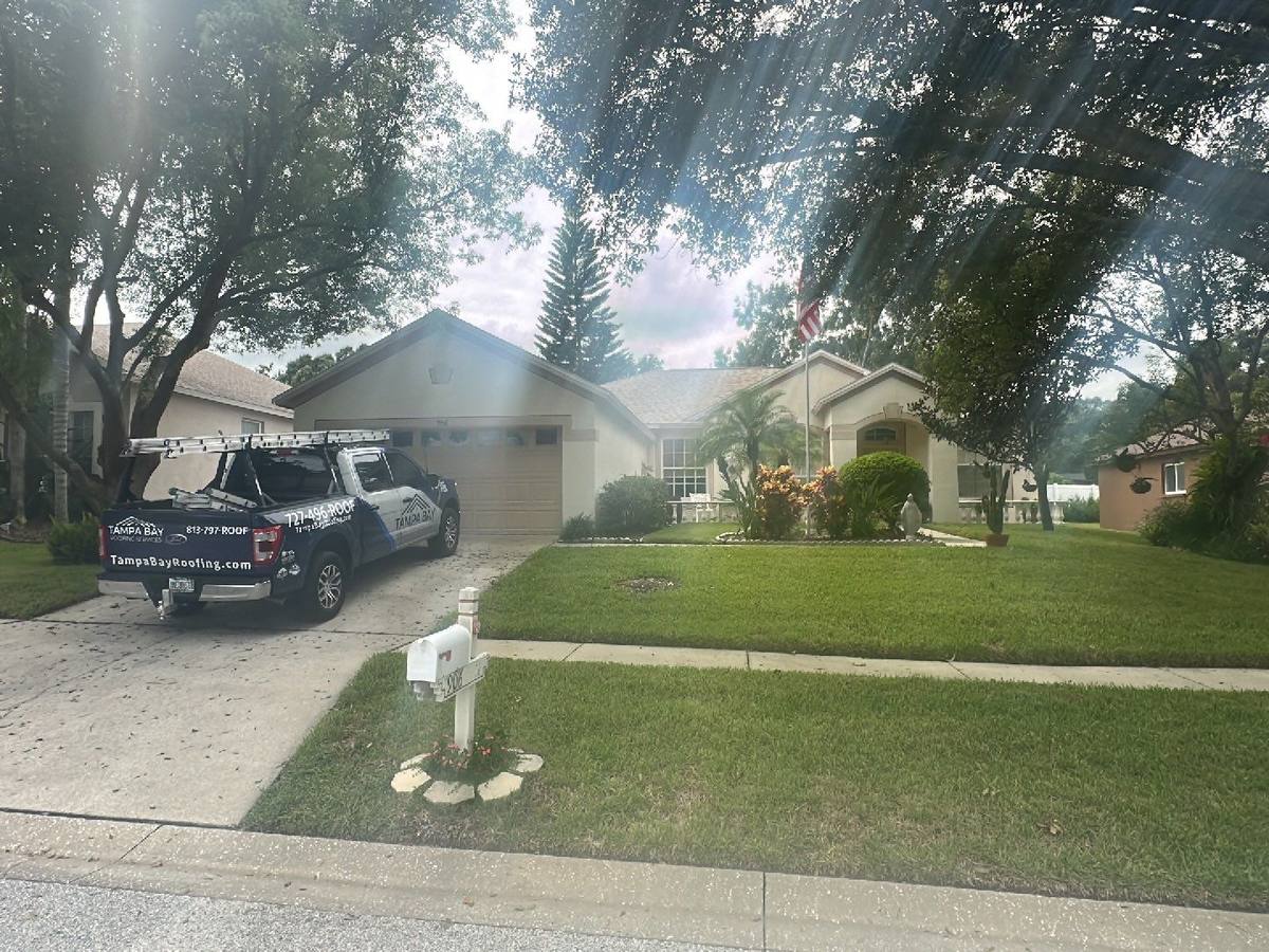 roof replacement in Valrico, Florida