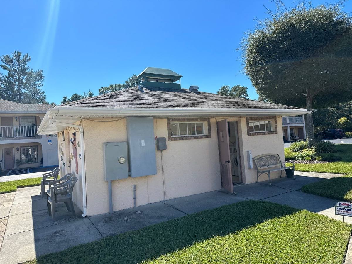 roof replacement in Spring Hill, Florida