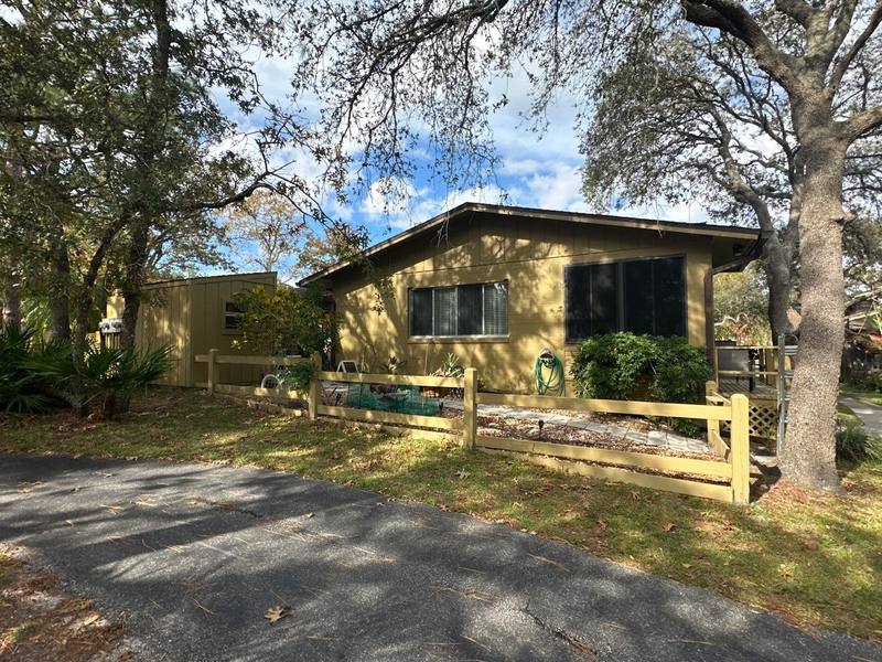 roofing project near Summer Trees Rd in Port Orange