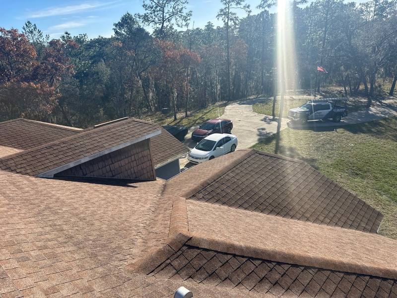 roofing project near E Shadywoods Ct in Floral City