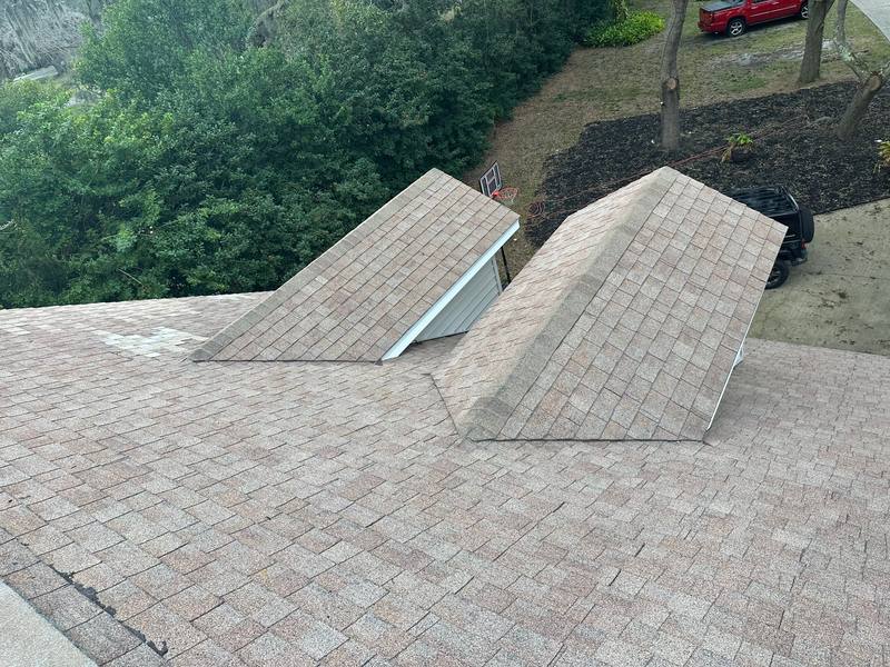 completed roofing project in Lutz FL