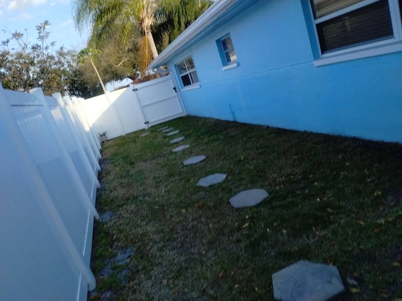 roofing project near 10th St NE in St. Petersburg