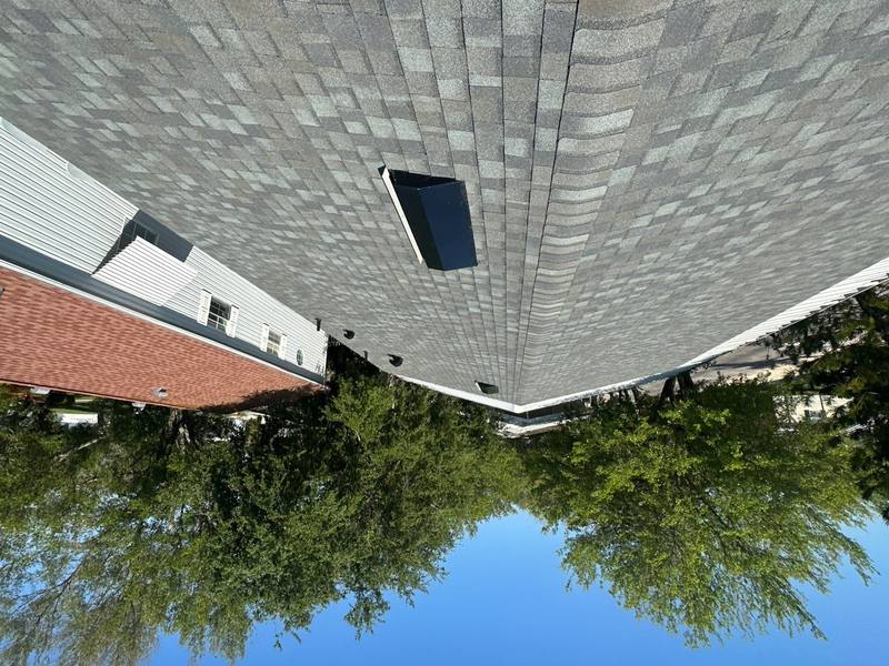roofing project near Fantasia Park Way in Riverview
