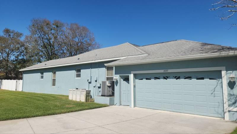 roof replacement in Land O' Lakes, Florida