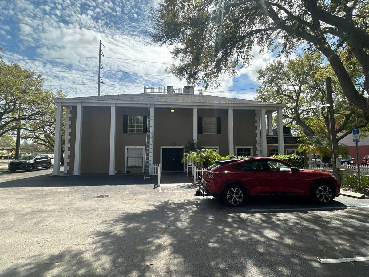 roof replacement in St. Petersburg, Florida