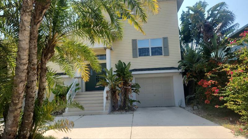 completed roofing project in Hudson FL