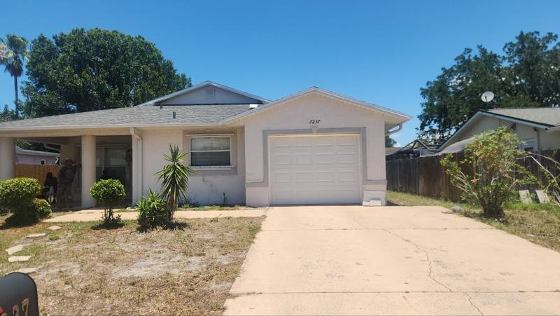 shingle roof replacement in Port Richey, Florida