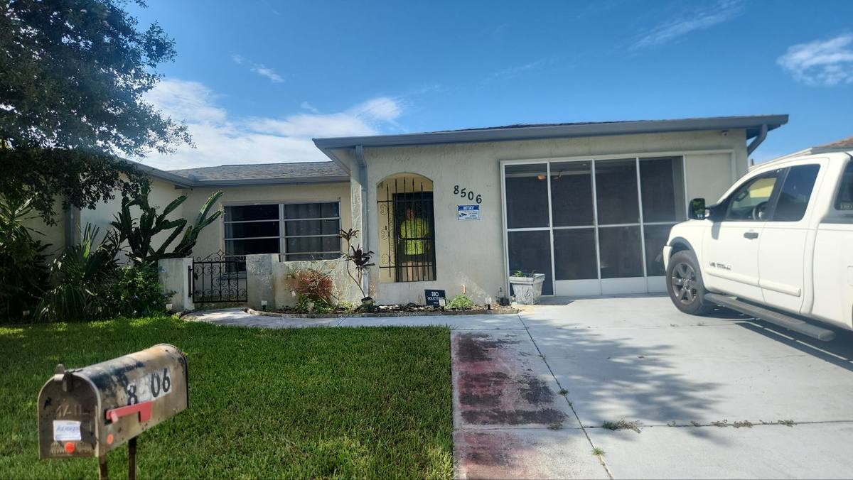 roof repair in Port Richey, Florida