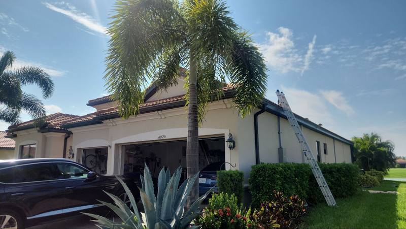 completed roofing project in Venice FL