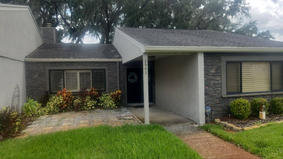shingle roof replacement in Land O Lakes, Florida