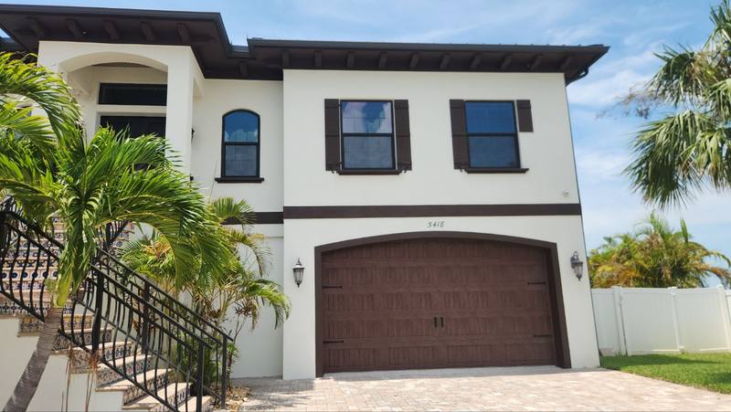 completed roofing project in Holiday FL