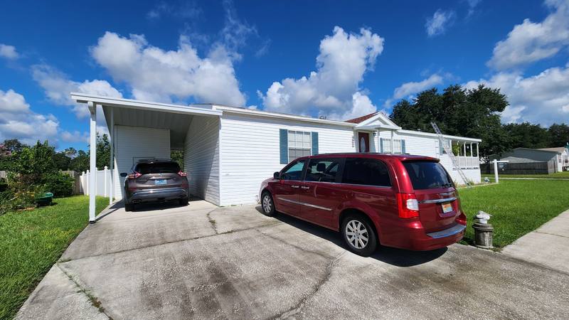 roof replacement in Zephyrhills, Florida