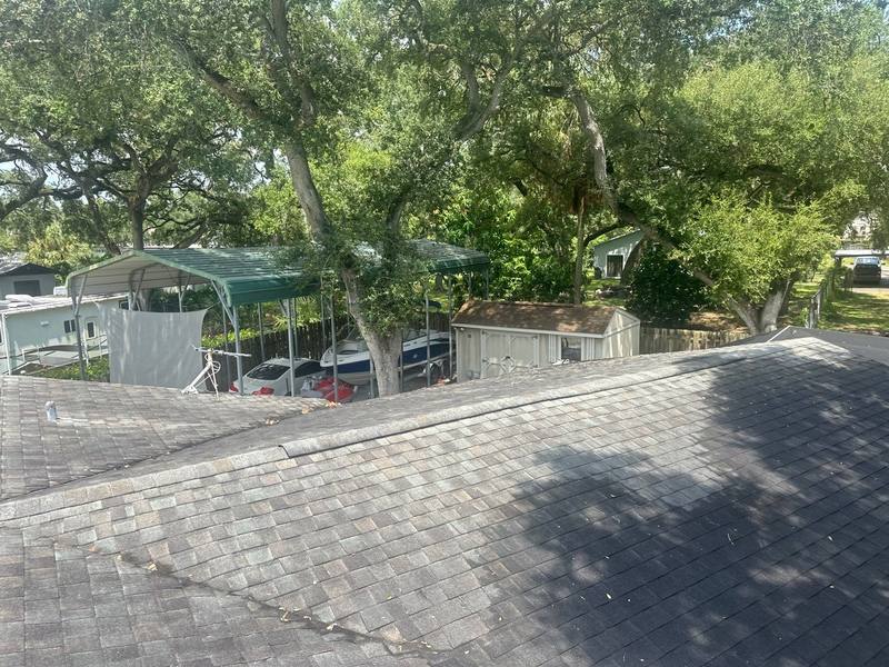 roofing project near Pearl Ct in Tampa
