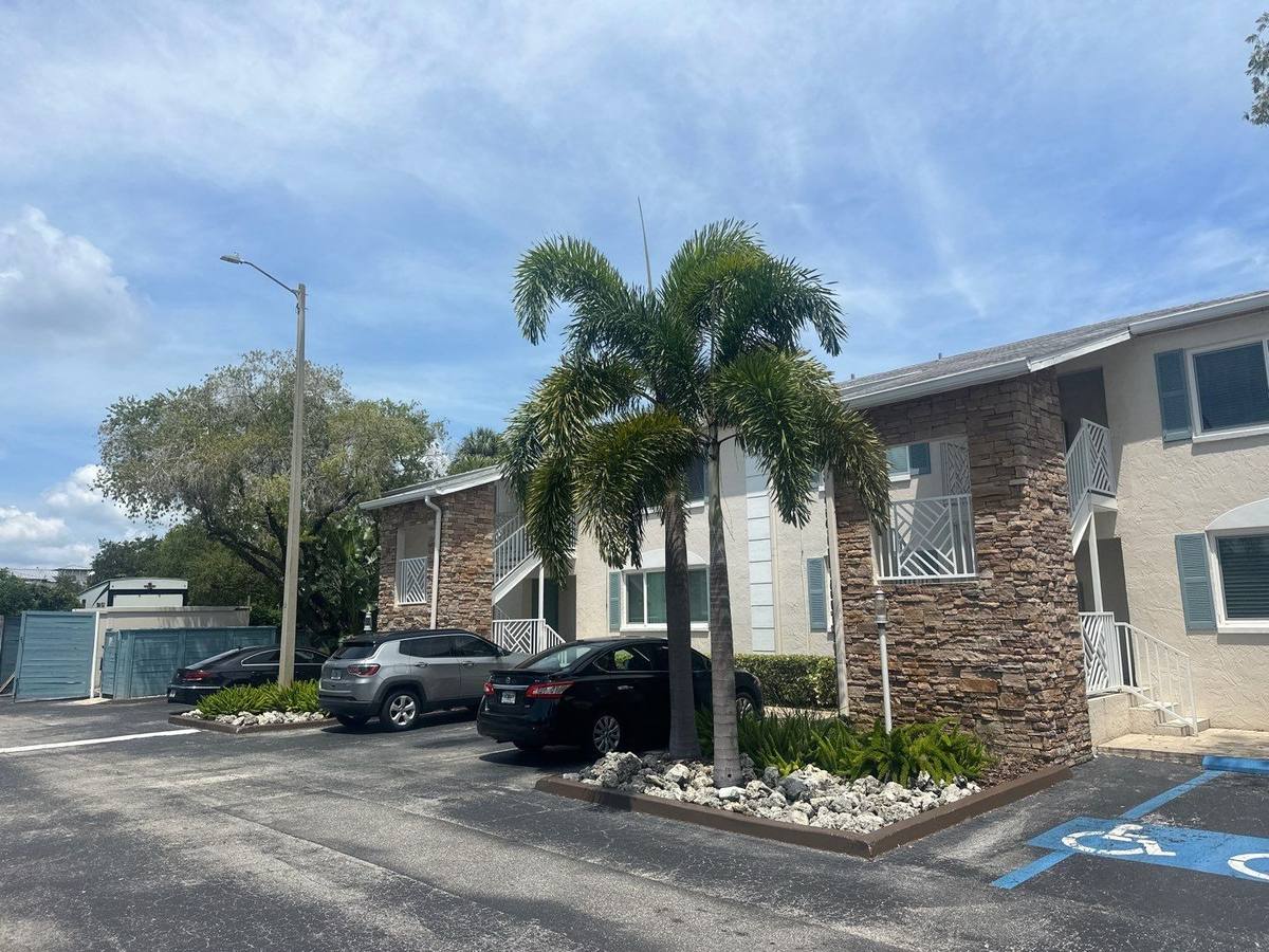 roof replacement in Tampa, Florida