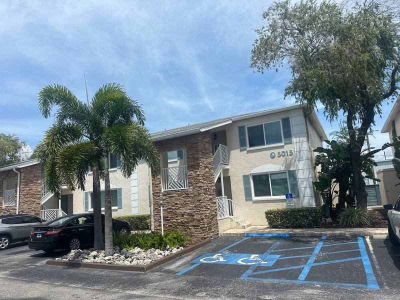 roof replacement in Tampa, Florida