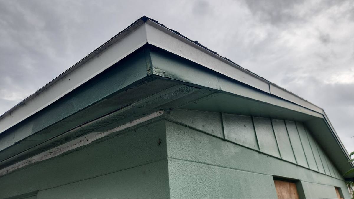 roof repair in Holiday, Florida