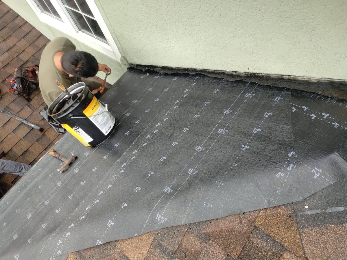 shingle roof replacement in Wesley Chapel, Florida