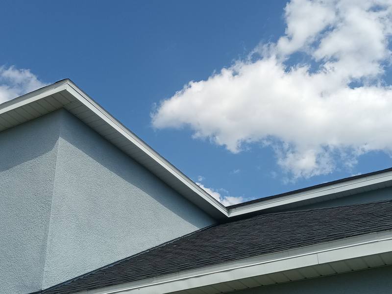 residential shingle roof replacement by Hloska Roofing in Wesley Chapel