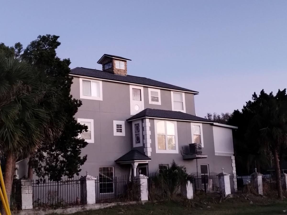 shingle roof replacement in Port Richey, Florida
