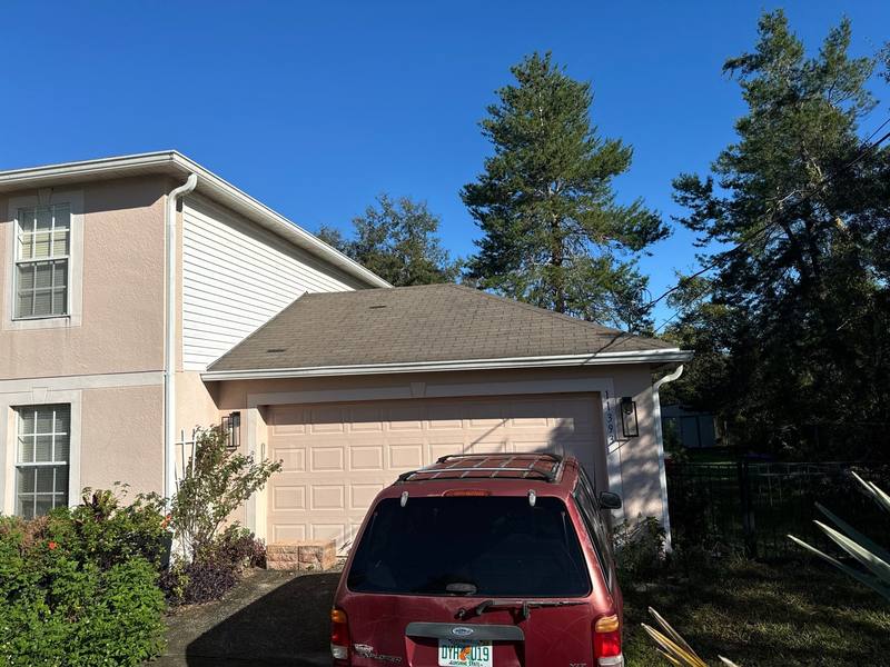 shingle roof replacement in Brooksville, Florida