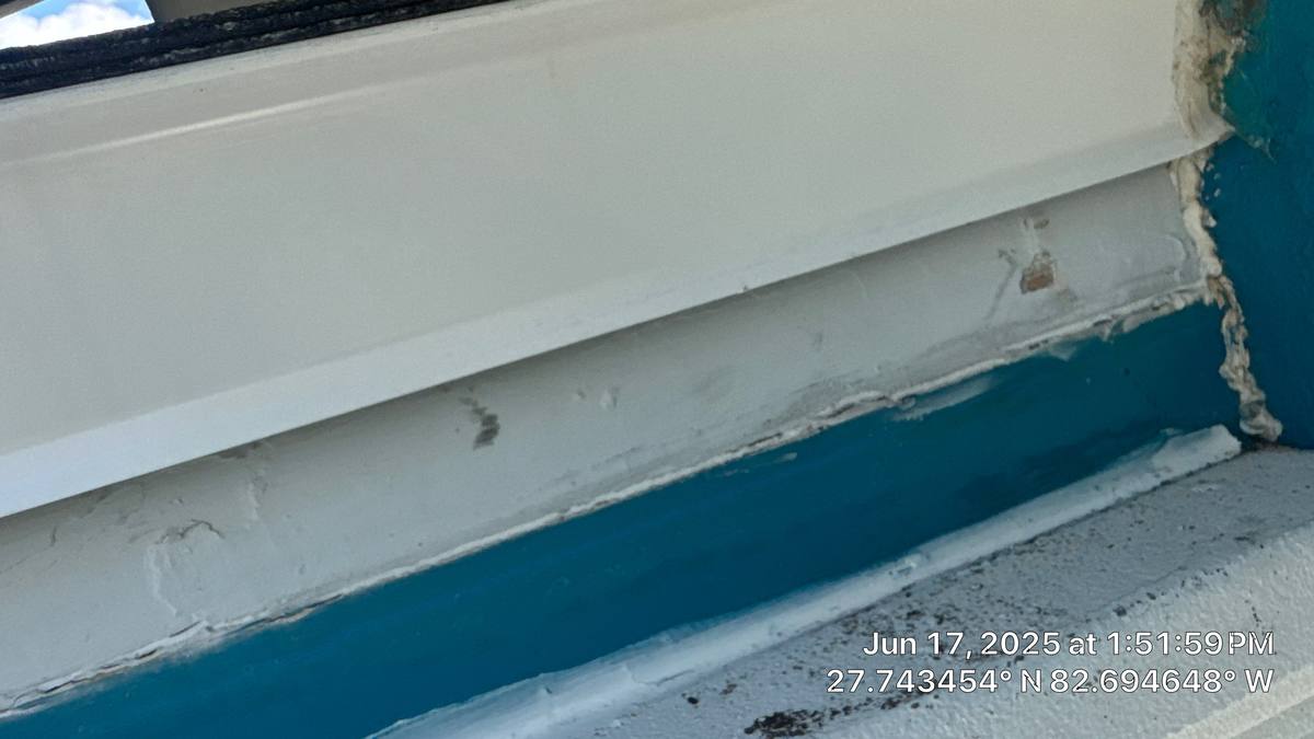 shingle roof replacement in Gulfport, Florida
