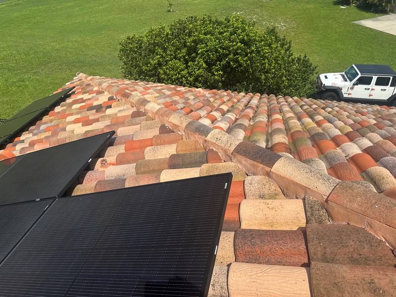 roofing project near Lake Sienna Dr in Wimauma