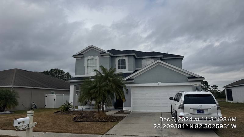 residential shingle roof replacement by Hloska Roofing in Wesley Chapel