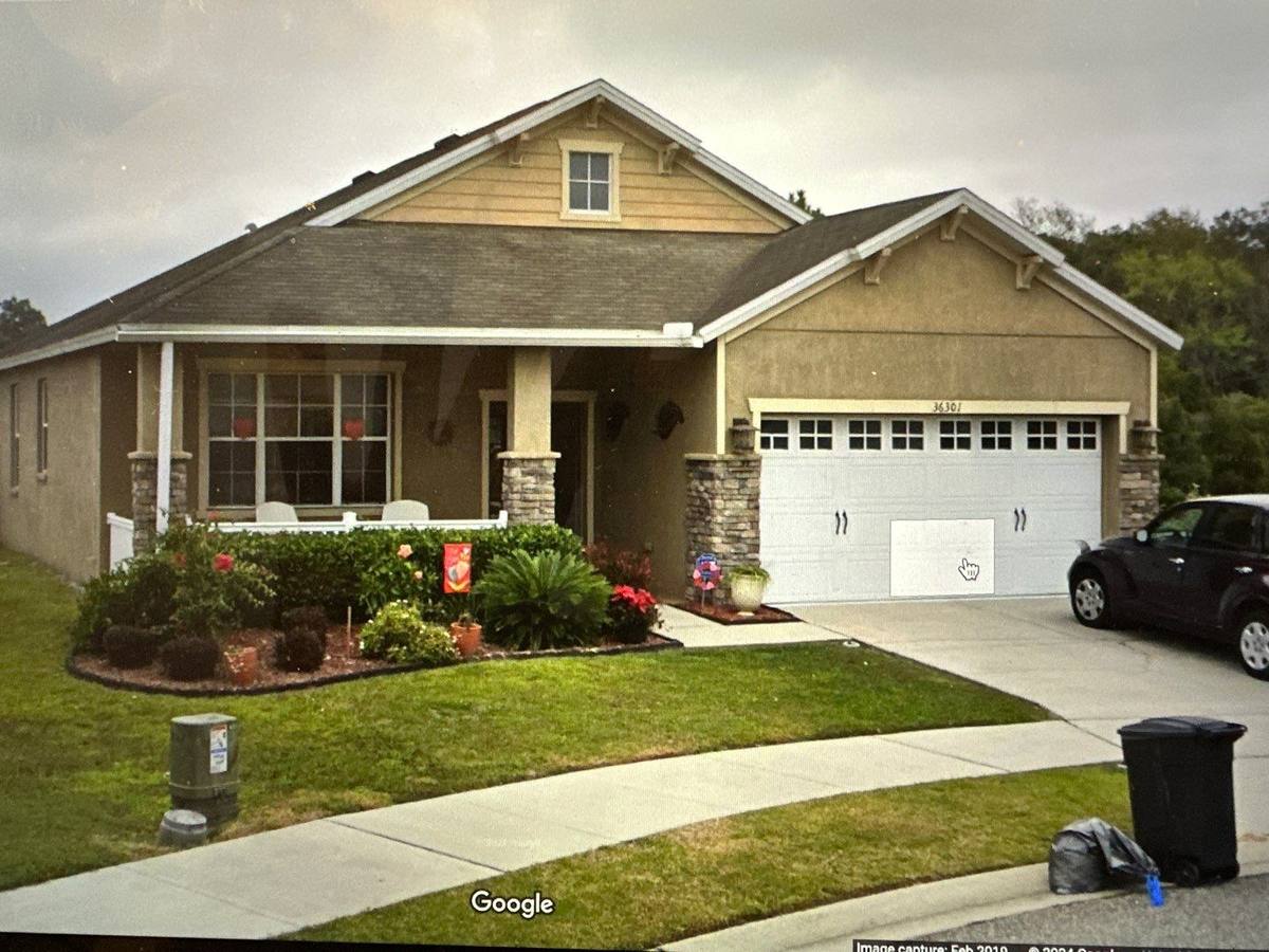 shingle roof replacement in Zephyrhills, Florida