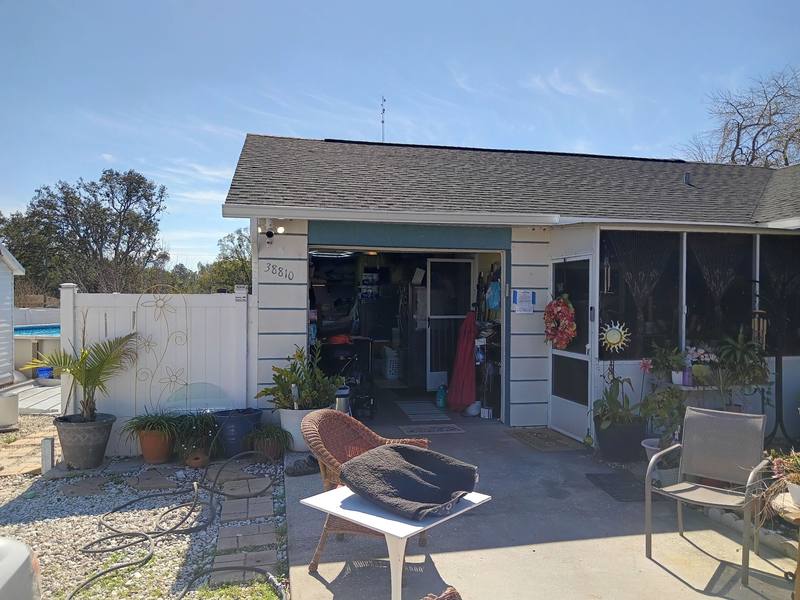 residential shingle roof replacement by Hloska Roofing in Zephyrhills