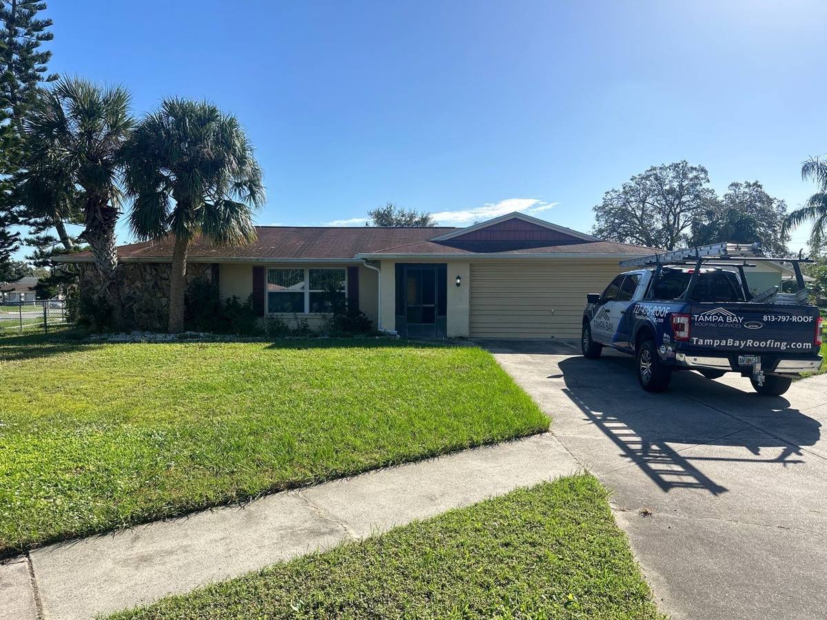 shingle roof replacement in Holiday, Florida