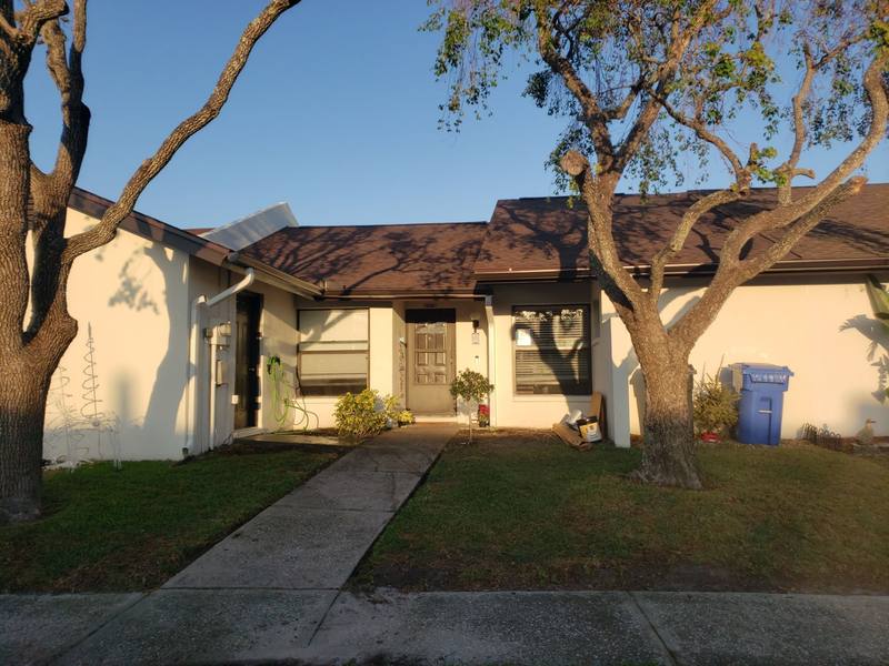 residential shingle roof replacement by Hloska Roofing in Tampa