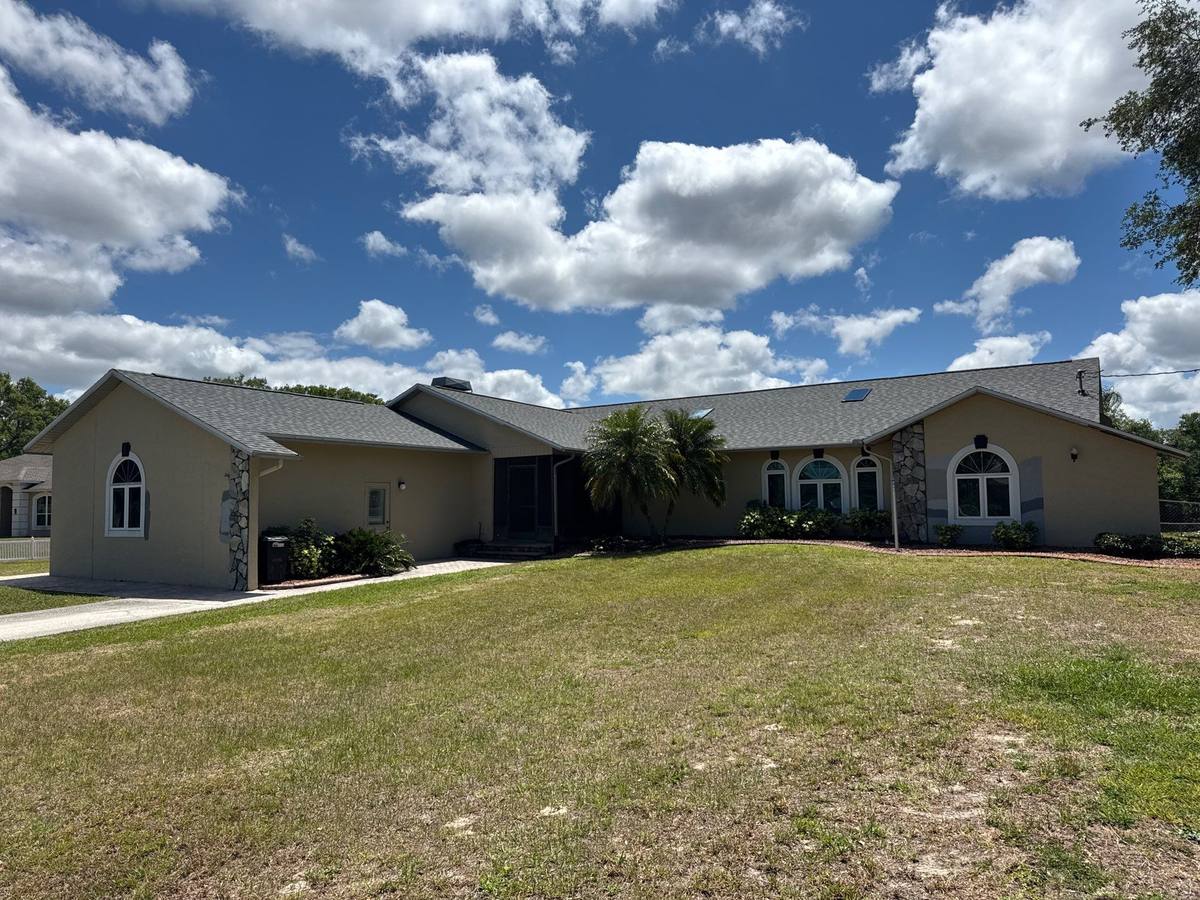 shingle roof replacement in New Port Richey, Florida