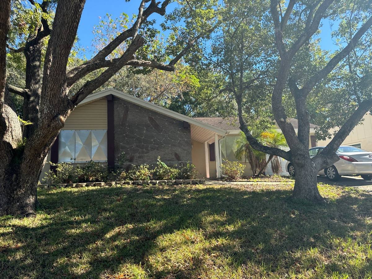 roof repair in Hudson, Florida