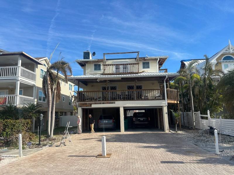 roofing project near Oak Ave in Anna Maria
