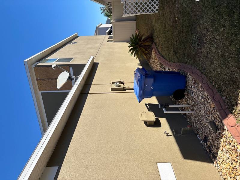 residential shingle roof replacement by Hloska Roofing in Ruskin