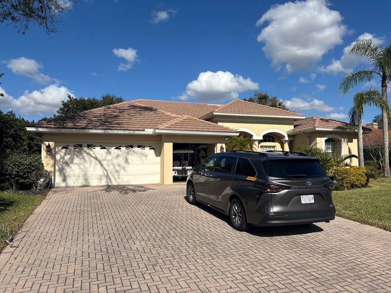roof replacement in Wesley Chapel, Florida