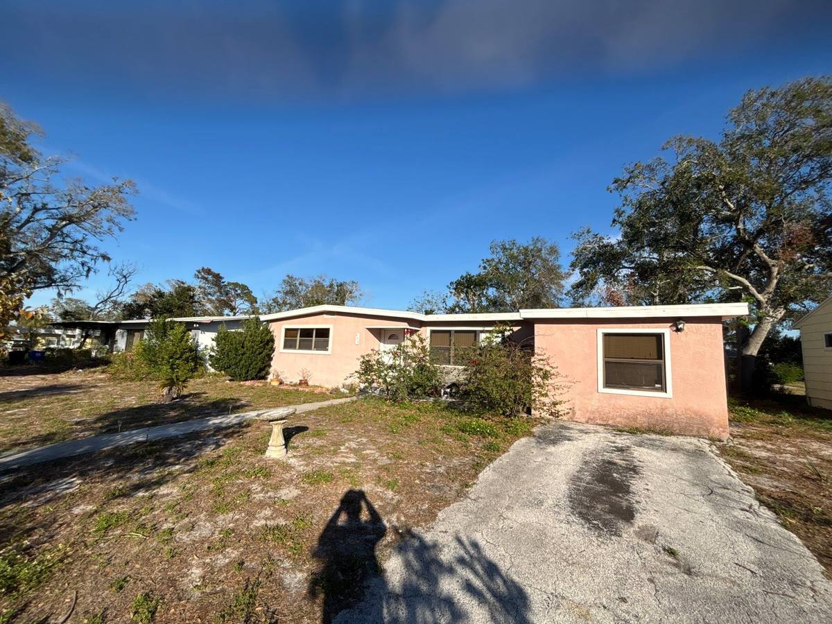 roof replacement in St. Petersburg, Florida