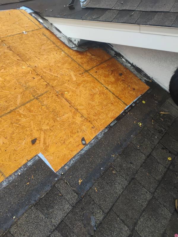 residential roof repair by Hloska Roofing in Lutz