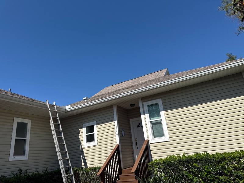 shingle roof replacement in Tarpon Springs, Florida