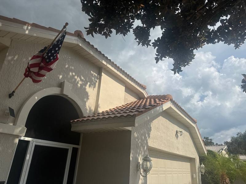 completed roofing project in Weeki Wachee FL