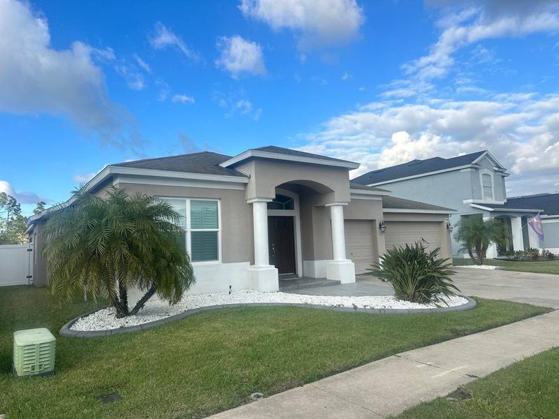 residential shingle roof replacement by Hloska Roofing in Wesley Chapel