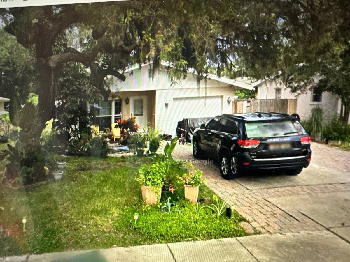 shingle roof replacement in Largo, Florida