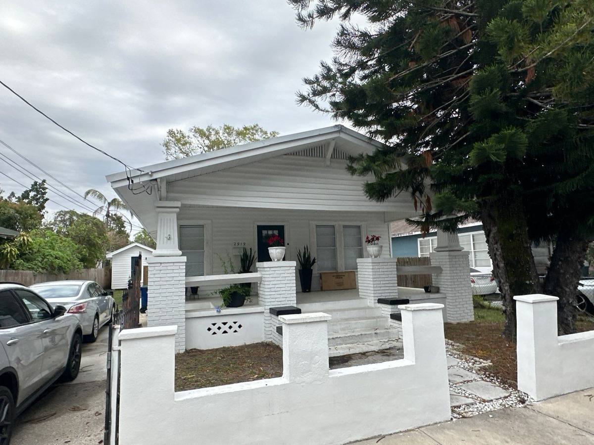 metal roof replacement in Tampa, Florida