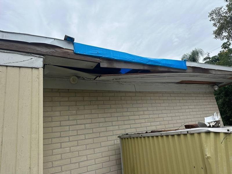 residential roof replacement by Hloska Roofing in Tampa
