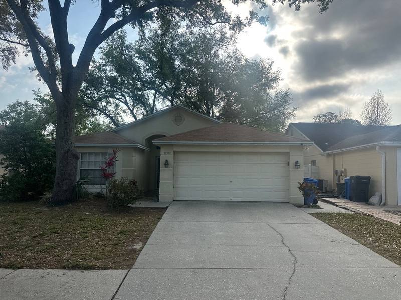 residential shingle roof replacement by Hloska Roofing in Tampa