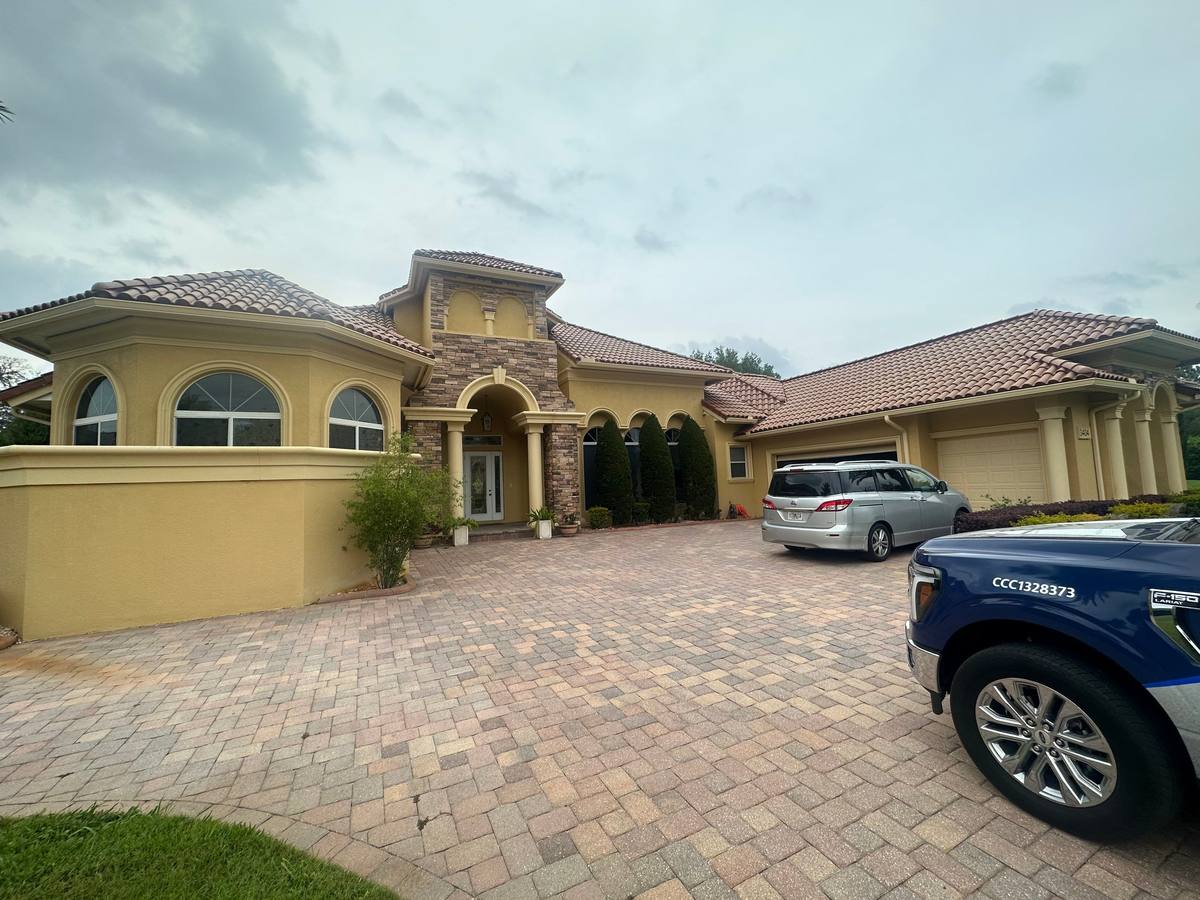 roof repair in Lutz, Florida